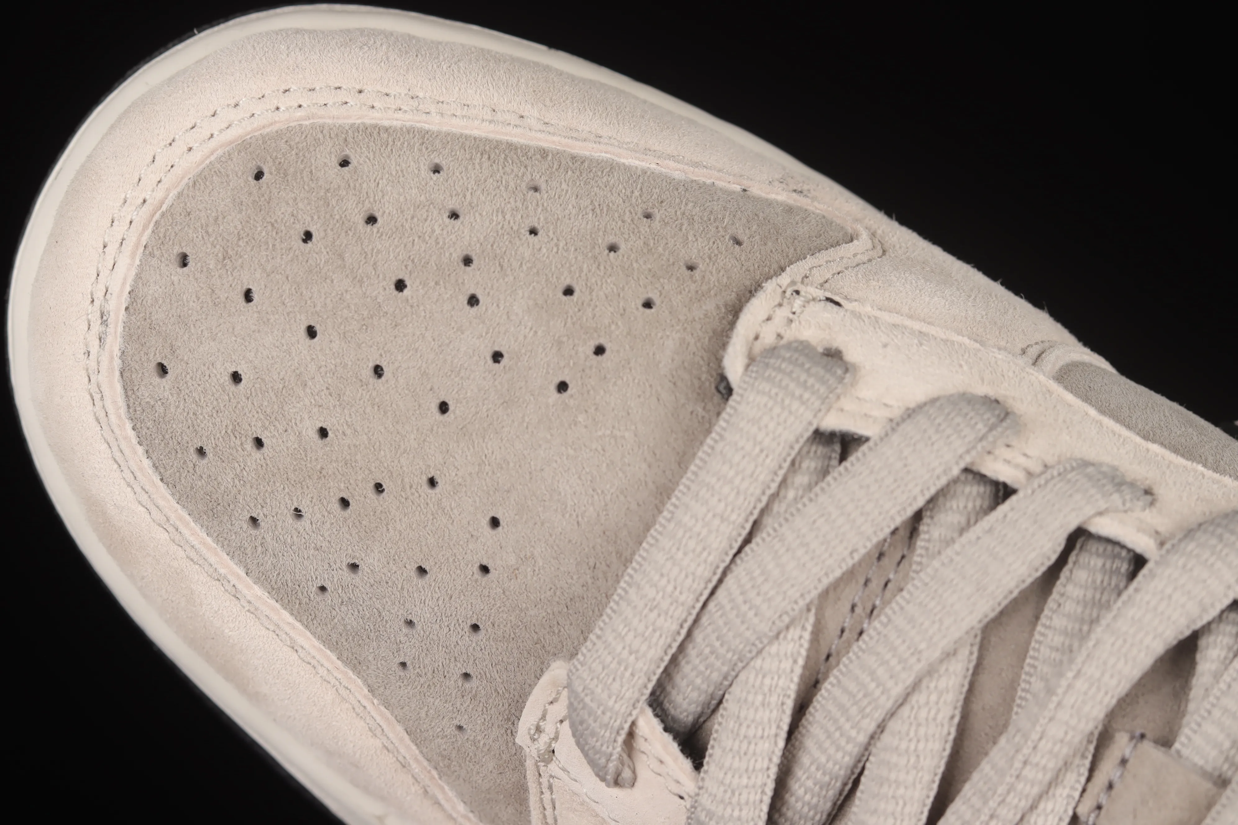 All Categories Nk SB Dunk Series Nk SB Dunk Low Low-top sneakers F version Otomo Katsuhiro x NK SB Dunk Low "Steamboy OST" Otomo Katsuhiro co-branded SB low-top sports and leisure sneakers LF0039-006